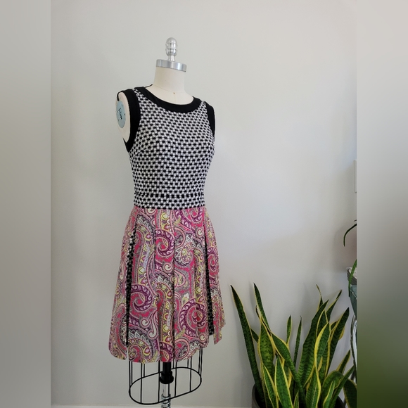 ETRO black, white and colourful patterned pleated dress - Picture 1 of 9